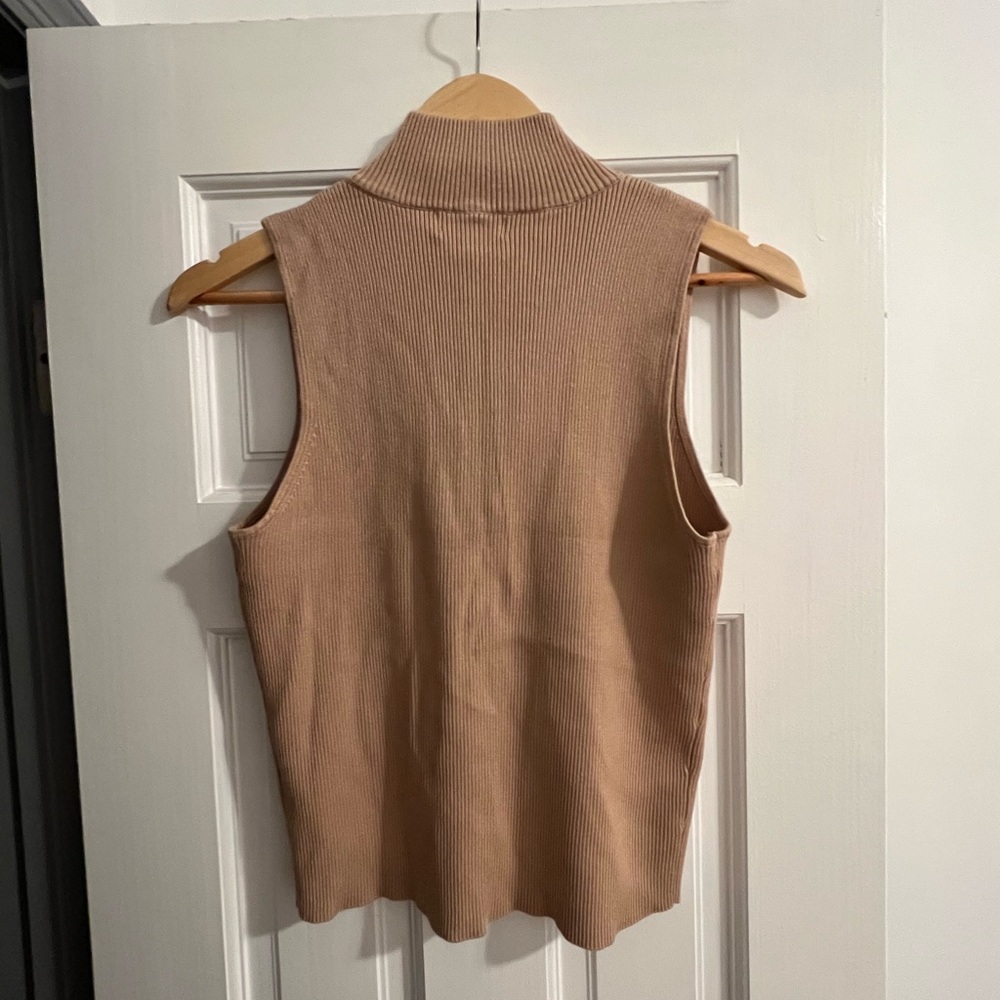 Calvin Klein Top - Picture 3 of 3